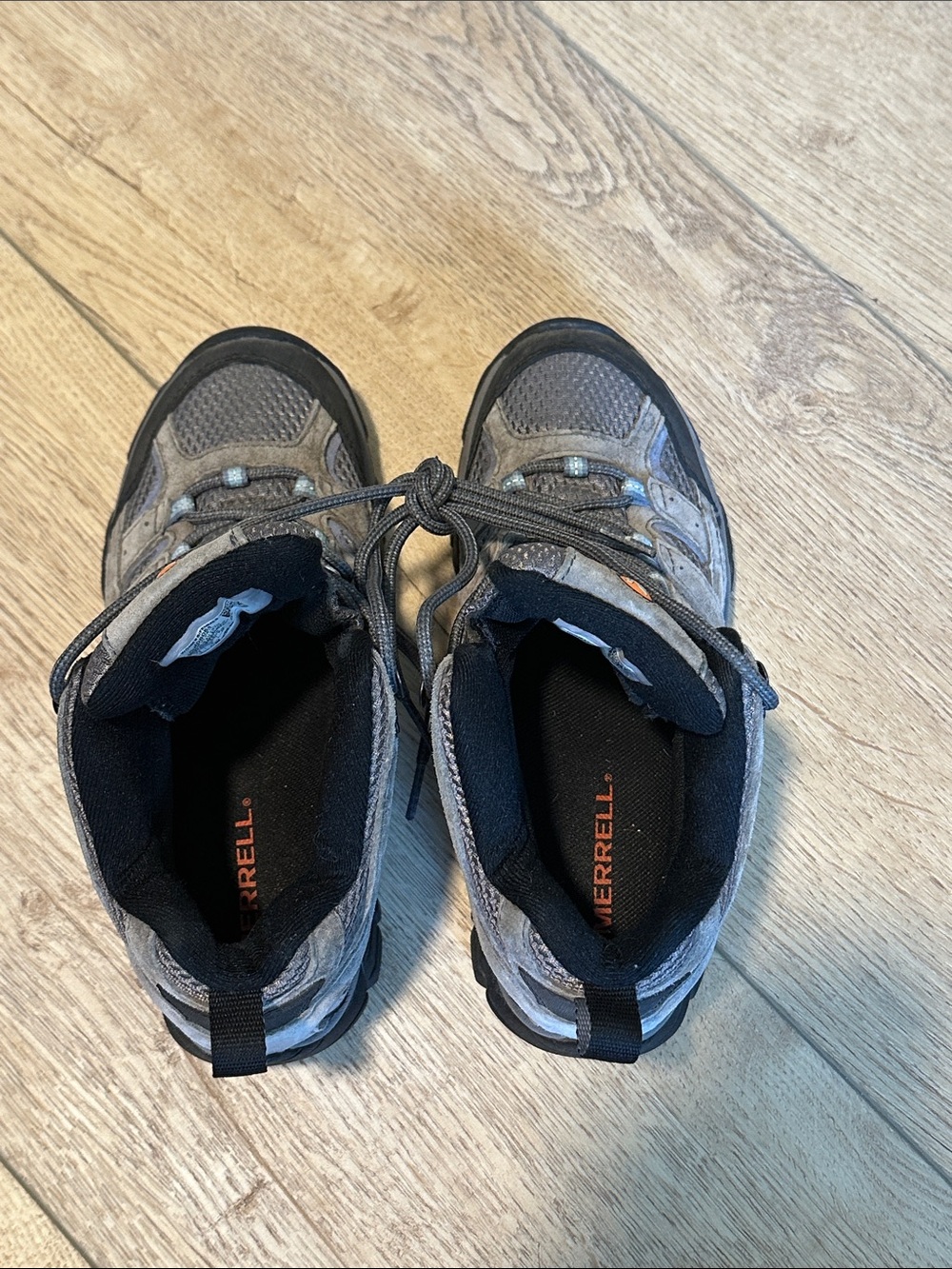 Merrell Women's Moab 2 Mid Waterproof Hiking Boot, Size 7.5 - Picture 5 of 10